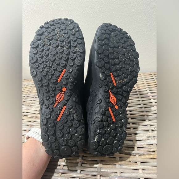 Merrell Men's size 9 Black Slip-On Shoes, no-slip shoes, work shoes, EUC, casual - Picture 6 of 6